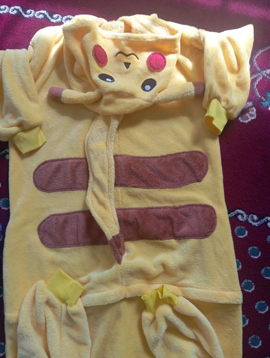 Продам пижаму Пикачу