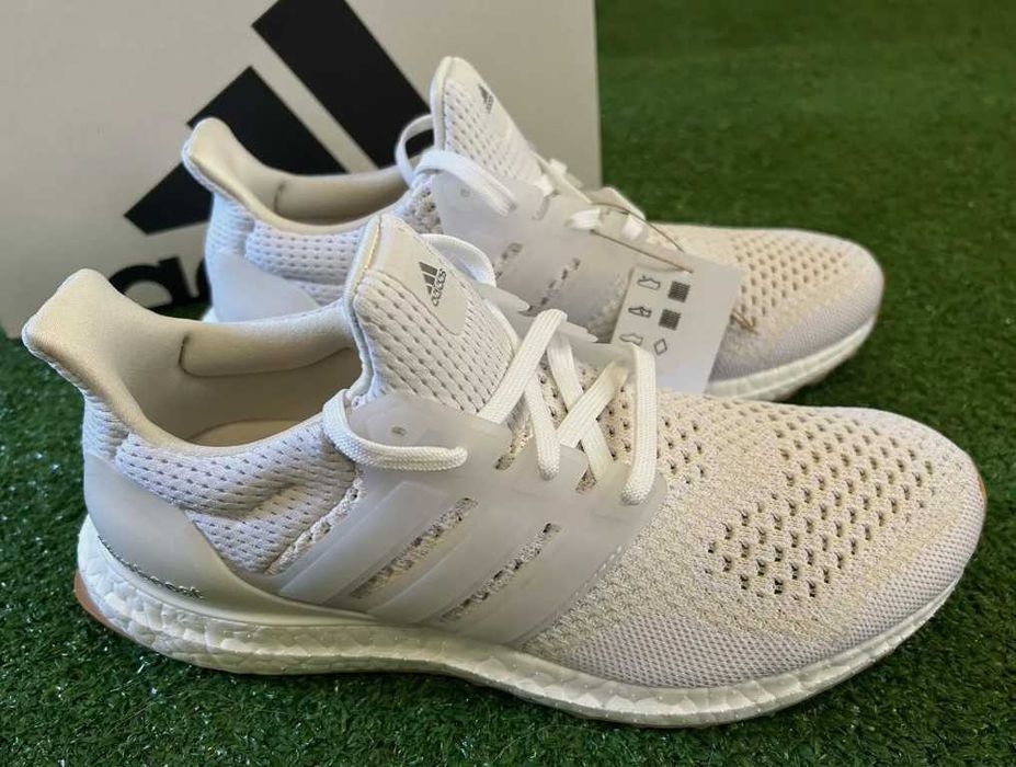 Оригинални маратонки * ADIDAS ULTRADOOST DNA Redition * EU42