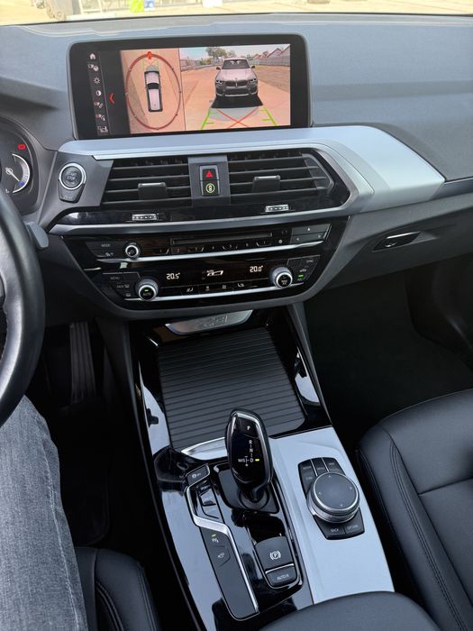 BMW X3 G01 2.0d 150 cp Sdrive camere 360 carlig full led