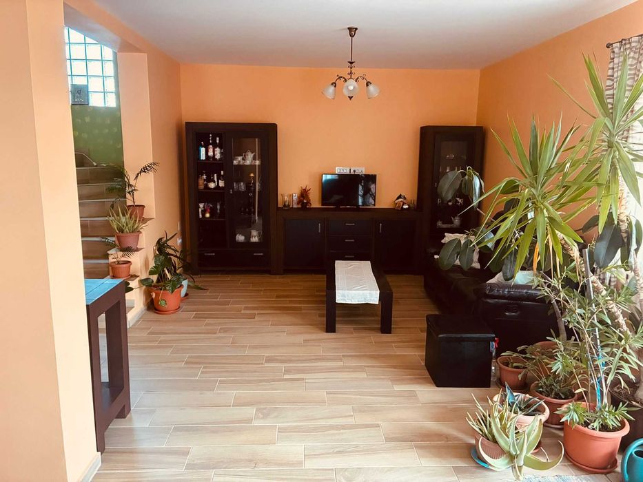 vand casa P+M complet mobilata si utilata