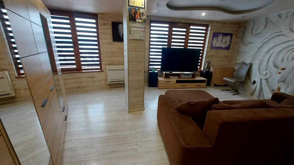 Двустаен апартамент за продажба - Център, гр. Хасково