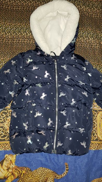 Продам зимний комплект на девочку