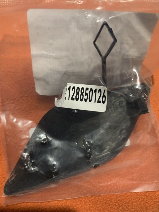 Заглушка переднего бампера мерседес 212