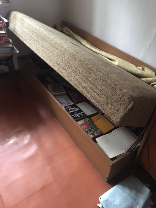 Стари мебели-гардероб , ъглови легла