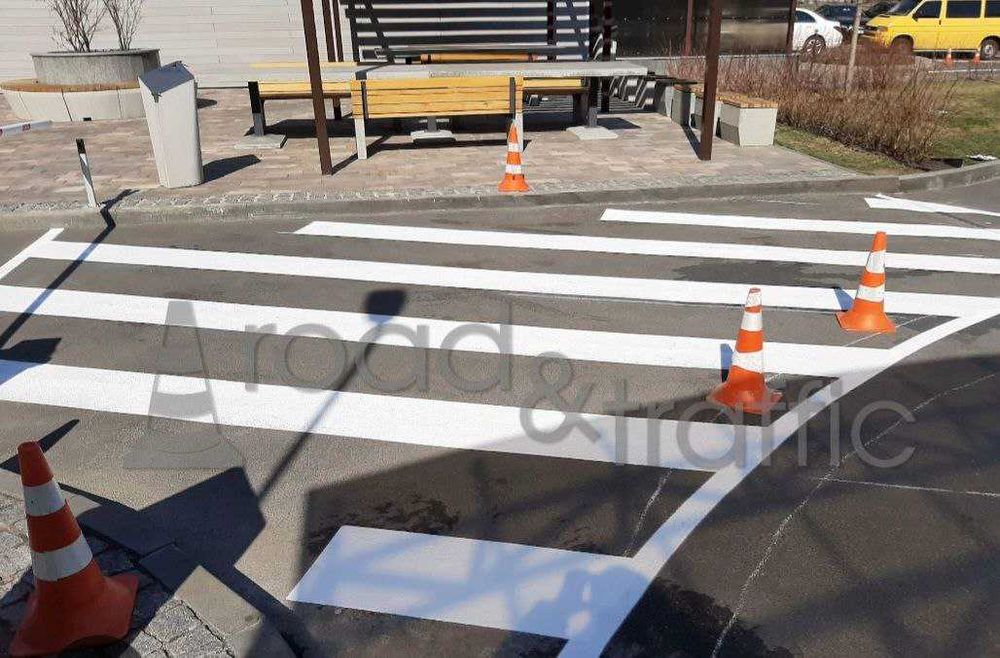 Дорожная разметка стоянки , парковки и другие Yul chiziq stoanka