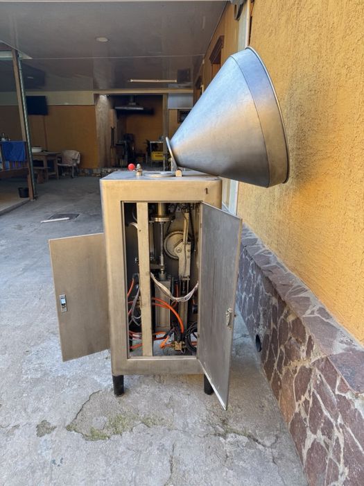 Продаётся колбасный шприц