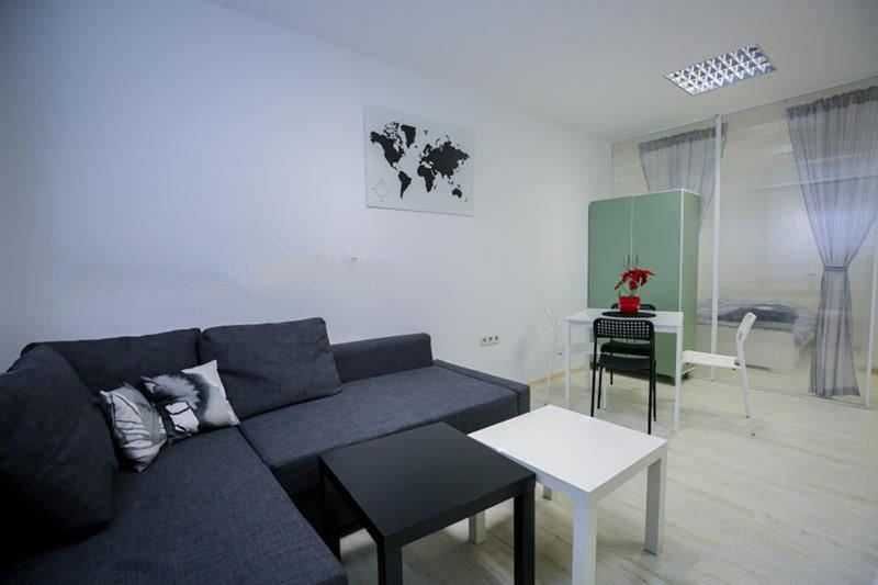 Продава се Двустаен апартамент в София, Център - 62 кв.м за 1078 €/кв.м - Снимка #1