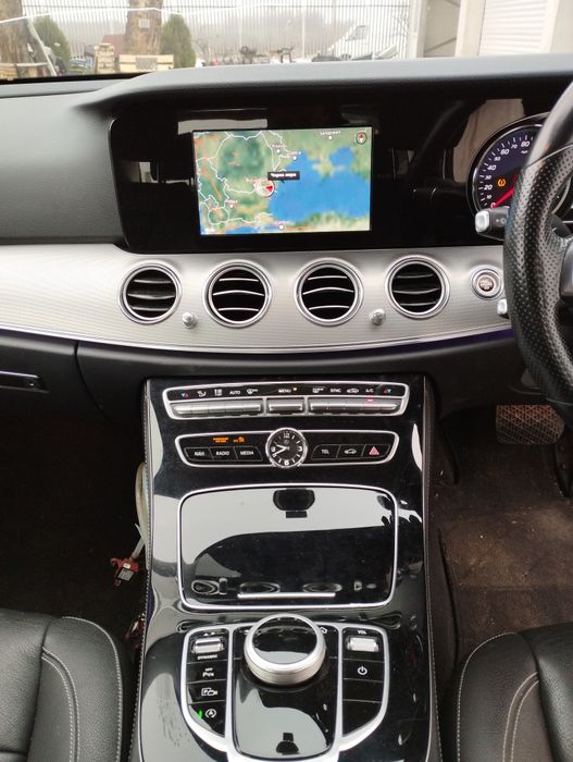 На части Mercedes E220D, W 213