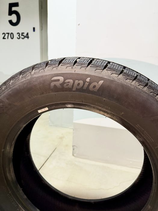 Зимние шины 235/60/R18