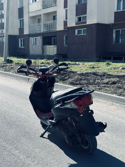 Продаю мопед М8 минусов нет