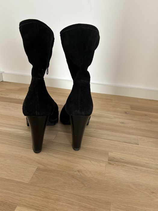 Cizme piele intoarsa