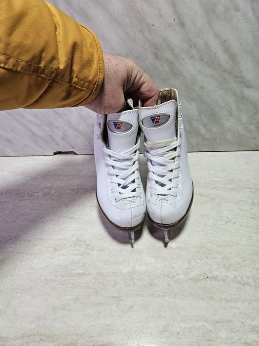 Patine 2064 gheata patinaj artistic Riedell   marime 28-29 (18   cm)