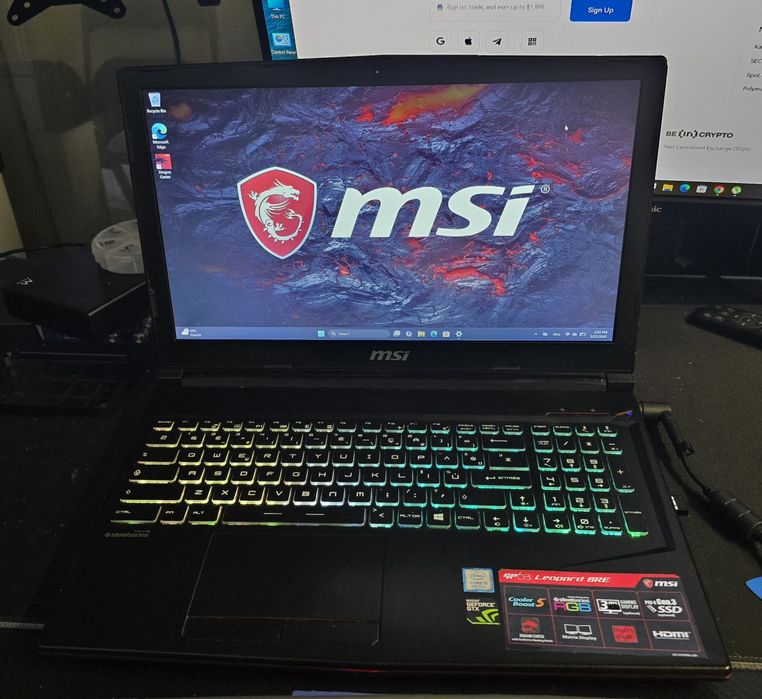 Геймърски лаптоп MSI GP63- i5,16gb, GTX 1060