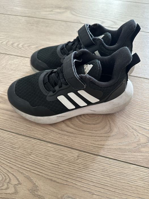 Кроссовки на мальчика adidas