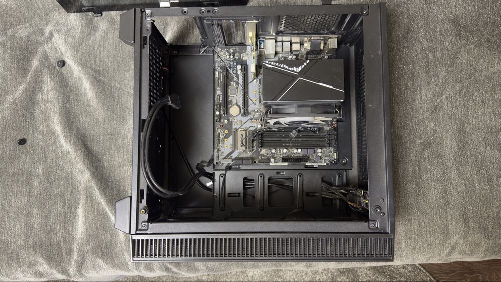 Материнская плата с процессором