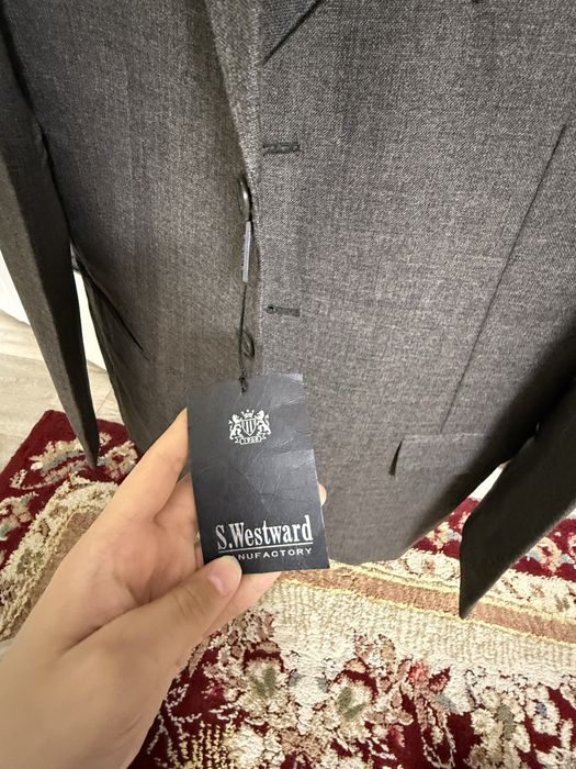 Продается костюм мужской