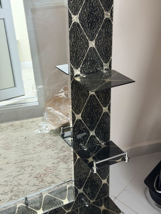 Зеркало для ванны с полками