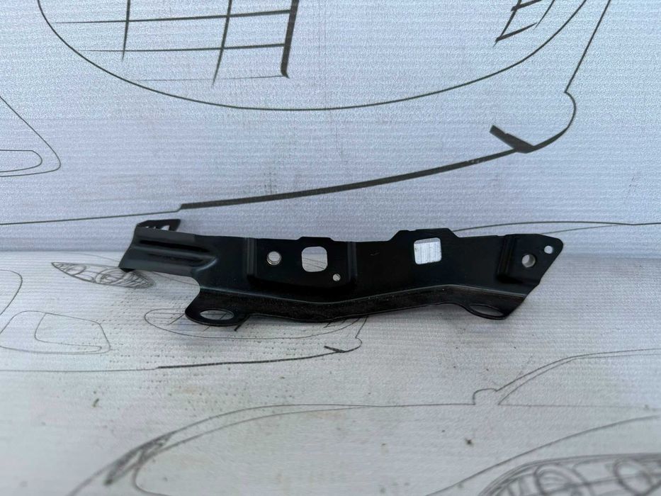 Suport / Fixare Aripă Față Stânga Audi A3 S3 8V 2017 / 2013-2019 Cod OEM 8V0821091C (5C2)