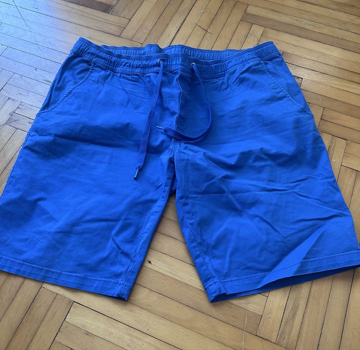 Pantaloni scurți de blug