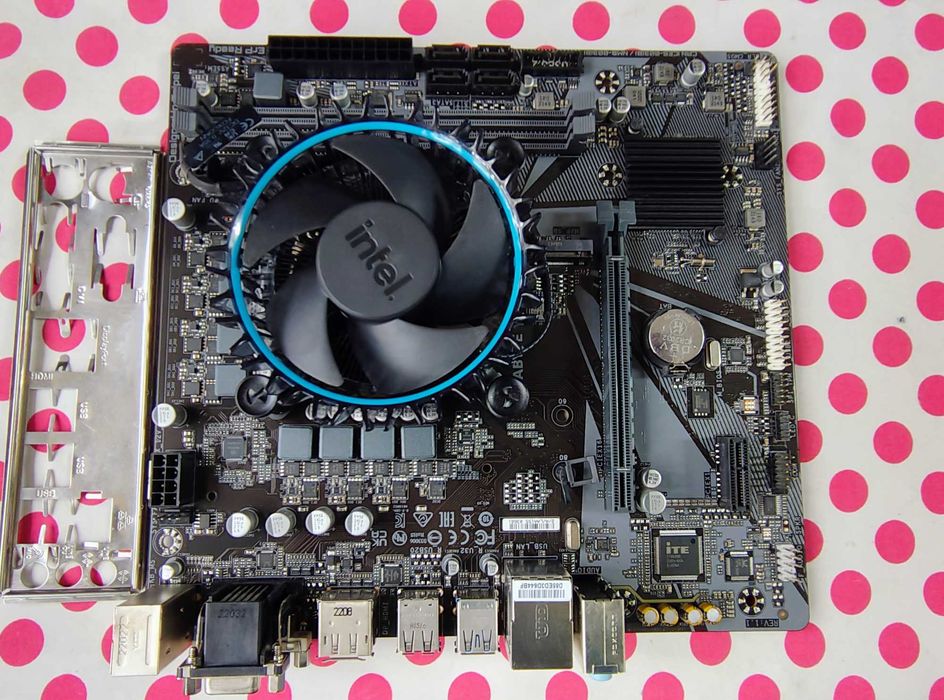 Kit Placa de baza Gigabyte H610M S2H DDR4 cu i5 14400F, Socket 1700.