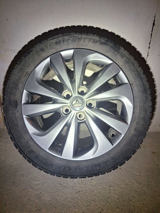 Джанти Тойота Аурис 17