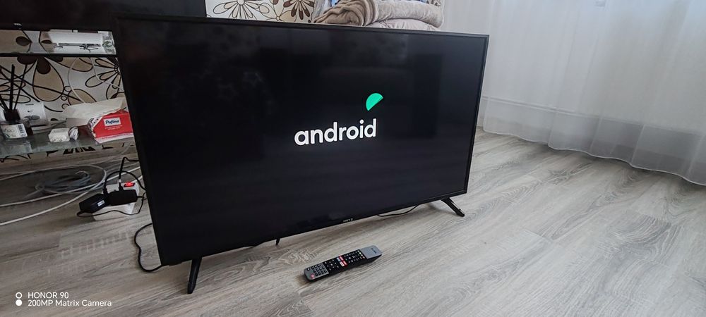 Tev Smart Metz 108 cm.