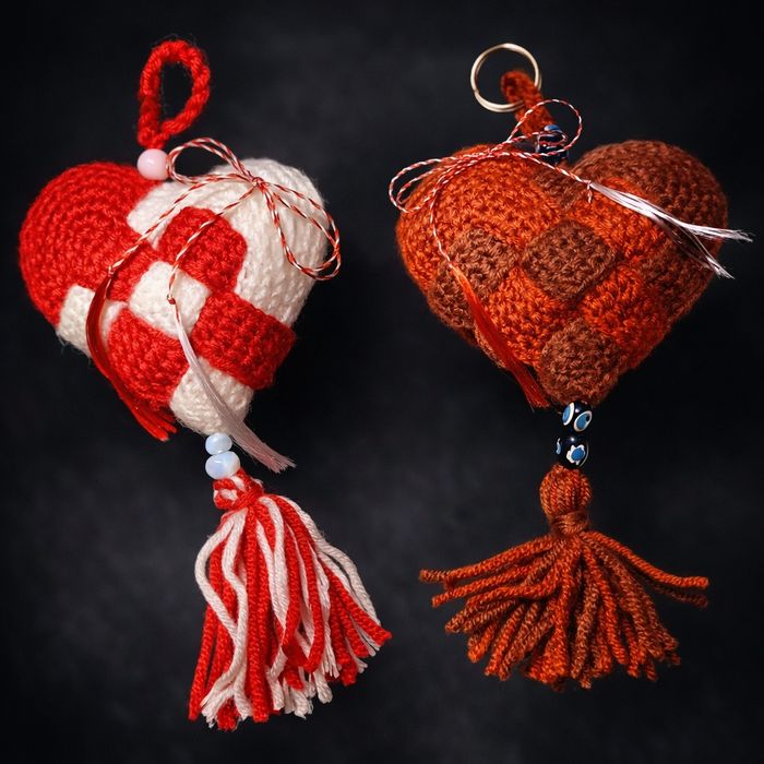 Mărțișoare croșetate handmade – inimioare