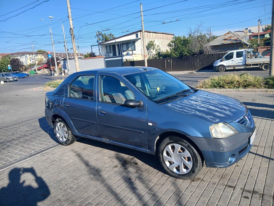 Vand Logan 1.4 benzină +gpl ,an 2007,210000 km,inestetic dar funcționează foarte bine.