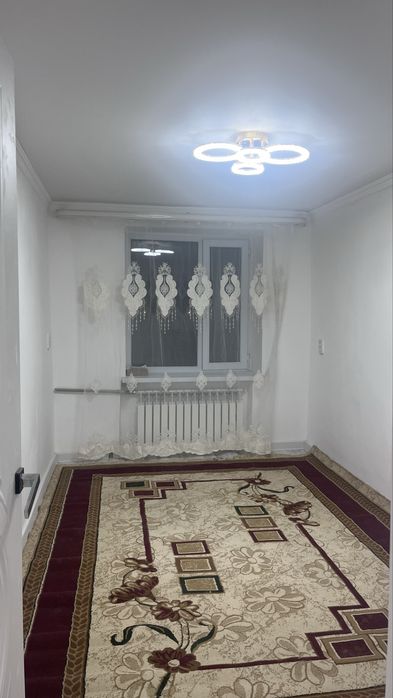 3 бөлмелі пәтер ұзақ уақытқа жалға беріледі.