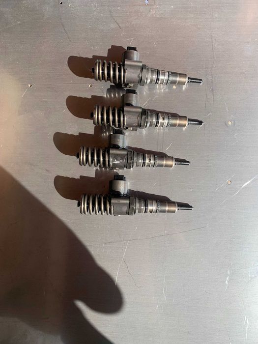 Injectoare BOSCH,Audi A4 cod 03G130073G