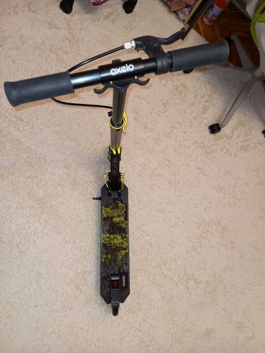 Алуминиева сгъваема тротинетка с амортисьор и спирачка