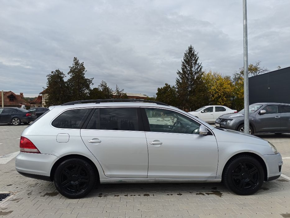 Volkswagen Golf 2007 diesel, 2.156 € — imagine 4