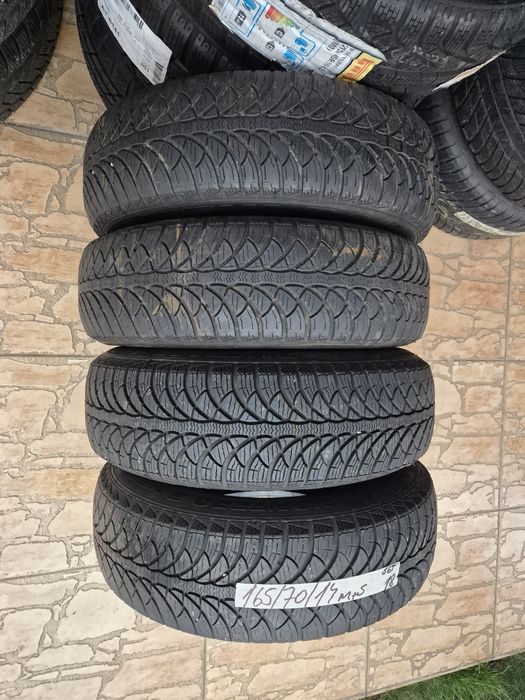 Vând cauciucuri 165/70/14 M+S set complet imp Germania