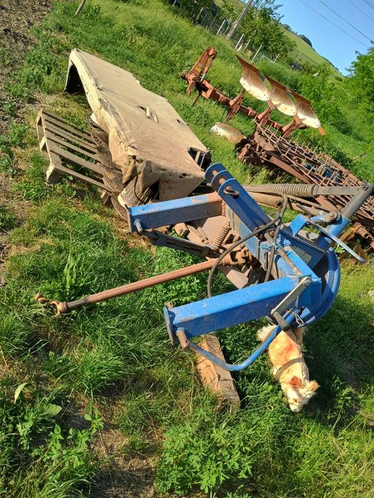 Vând cositoare agricola cu 5 tamburi