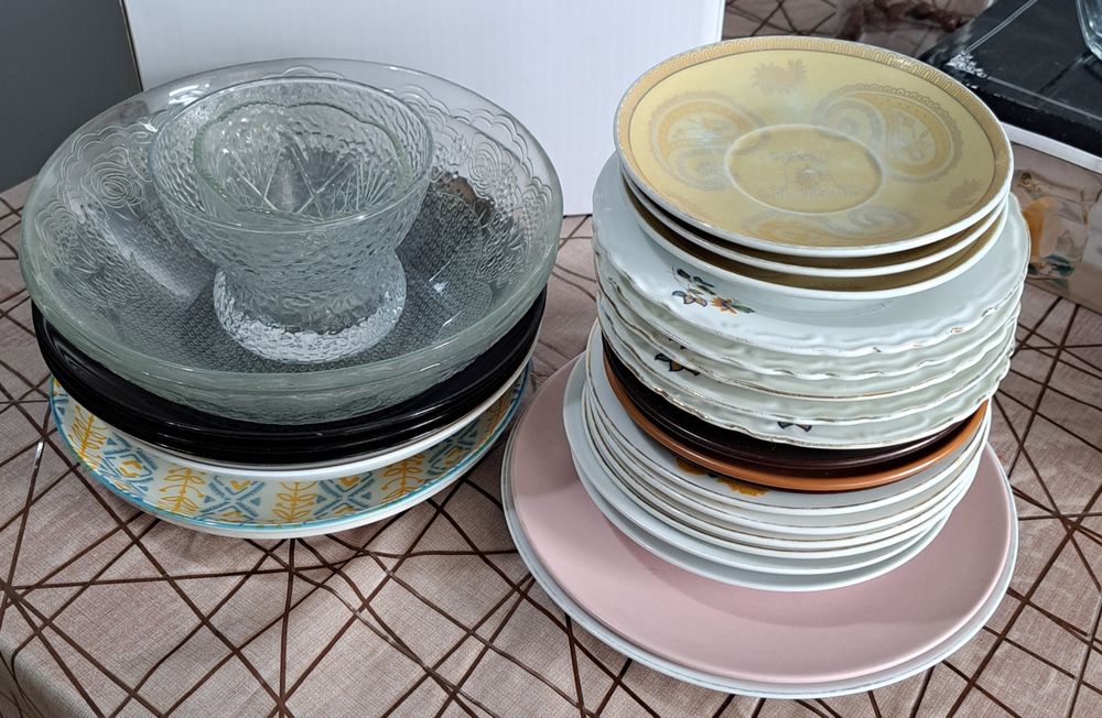 Посуда отдам за 500тг все