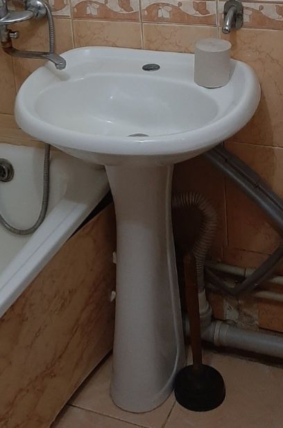 Продам раковину,унитаз