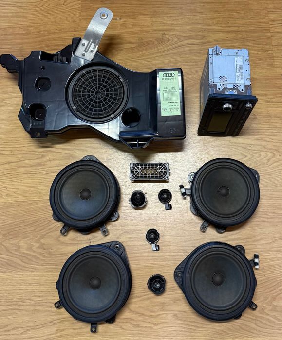 Sistem audio Audi A3 8P original ! Navigatie + Sound System difuzoare bose bosse