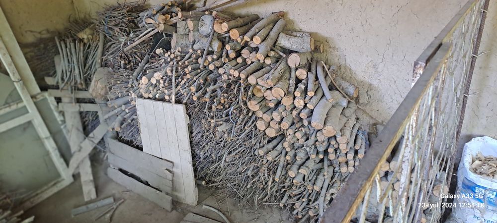 Дрова. Отин сотилади.