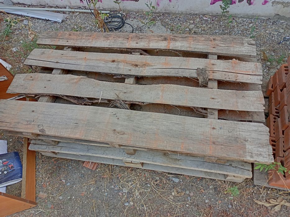 Продам палеты (поддоны). 6 штук