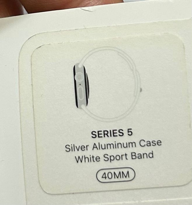 Apple watch 5:40mm .