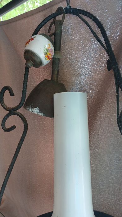 Lustra veche pe curent