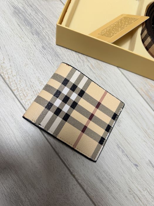 Curea&portofel Burberry