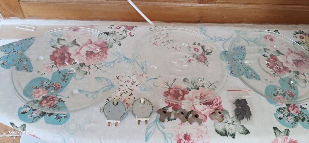 Farfuri microunde cu accesori