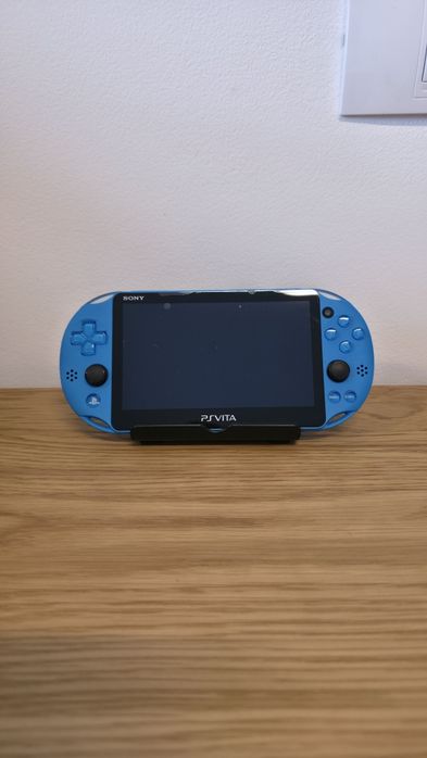 Playstation Vita 2000, Modat, 1500 jocuri, 10 in 1