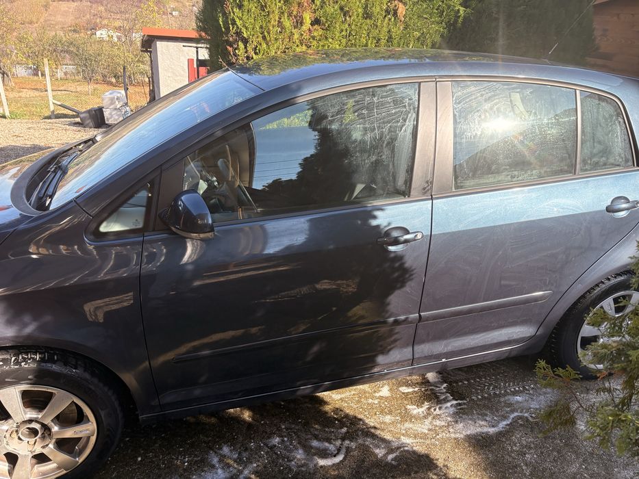 Volkswagen Golf Plus benzină, 2.479 € — imagine 3