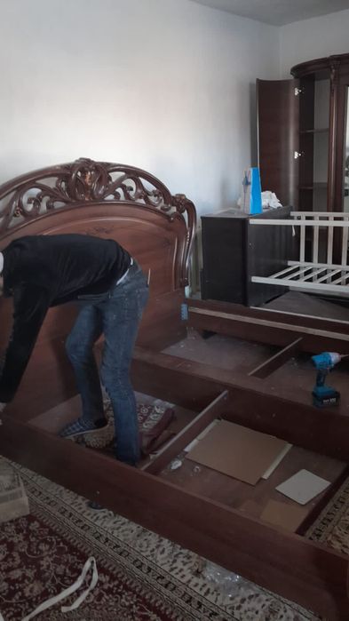 Спальный гарнитур