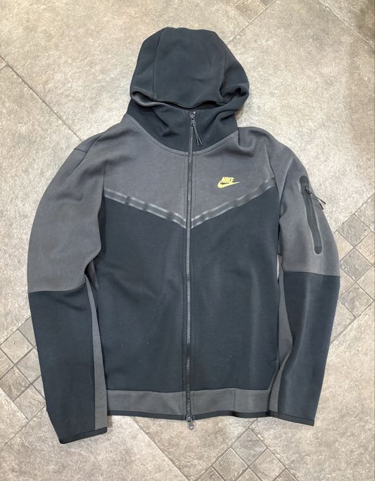 nike tech fleece горнище