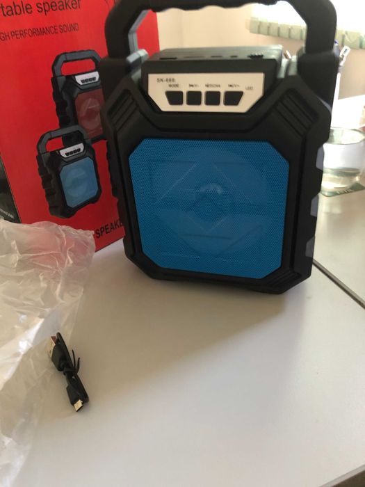 Преносима Bluetooth Tонколона , USB, SD, FM, AUX