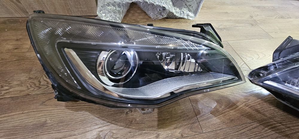 Фарове  Bi Xenon Astra J