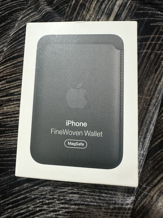 Apple MagSafe Wallet
